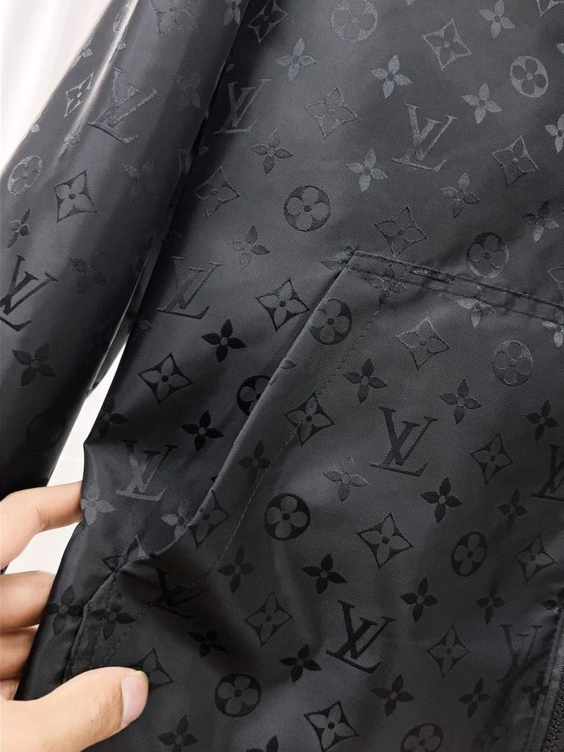 Louis Vuitton Outwear Snug 136499