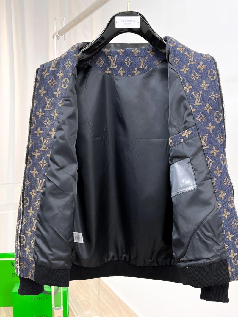 Louis Vuitton Outwear Stretchable 136498