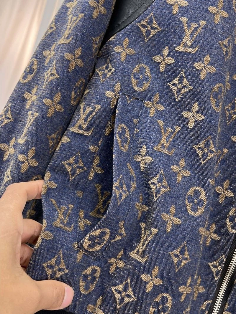 Louis Vuitton Outwear Stretchable 136498