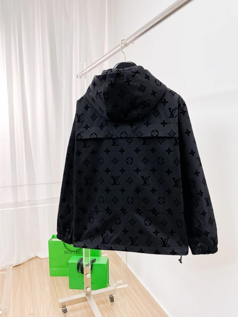 GoodFit Louis Vuitton Outwear 136497