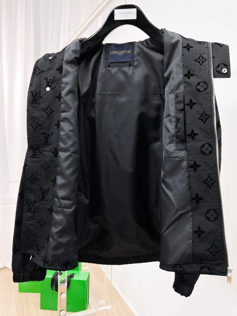 GoodFit Louis Vuitton Outwear 136497