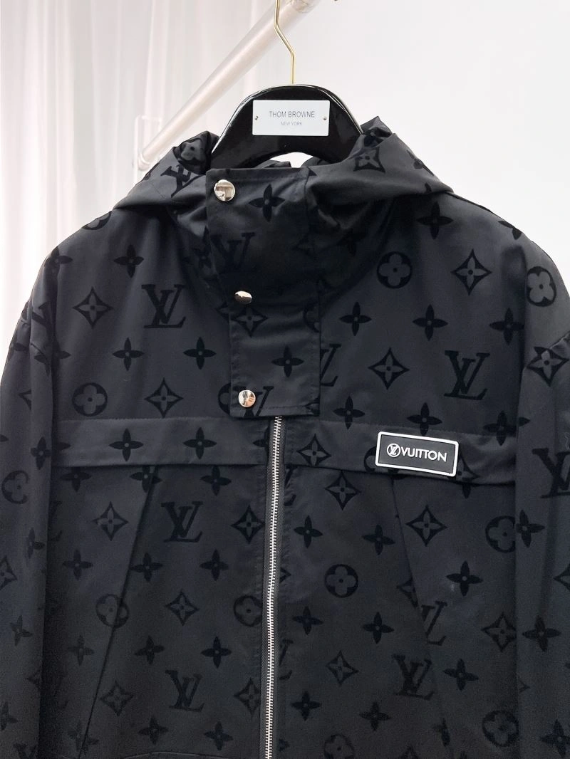 GoodFit Louis Vuitton Outwear 136497