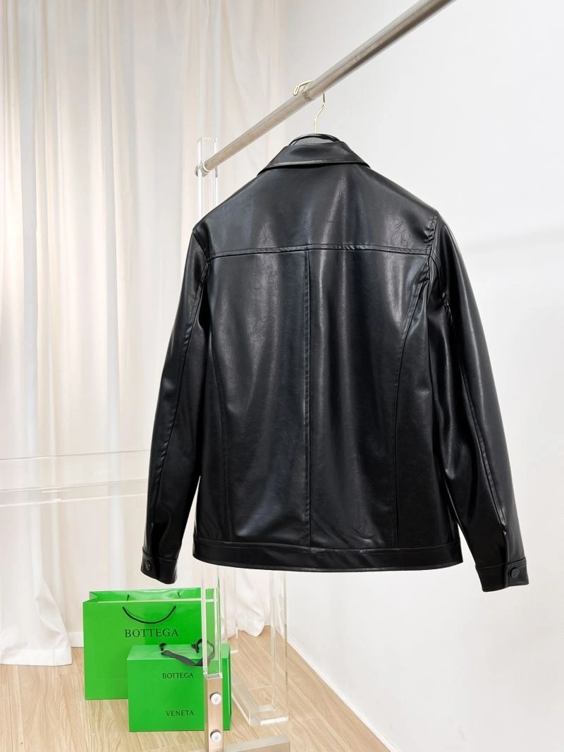 Louis Vuitton Outwear ModernLook 136496