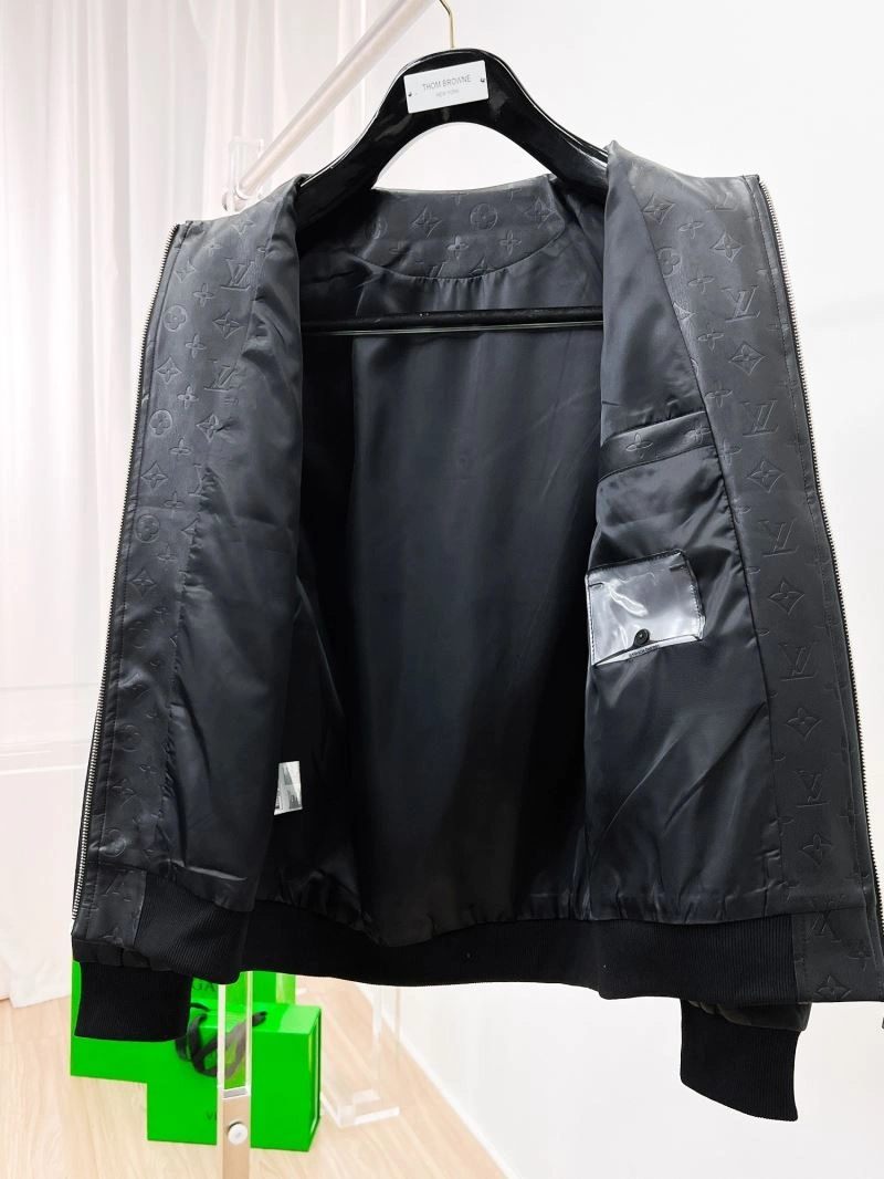 Bold Louis Vuitton Outwear 136491
