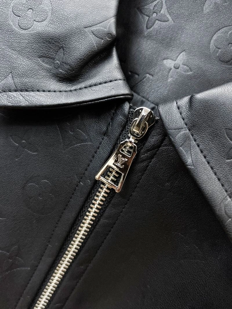 Bold Louis Vuitton Outwear 136491