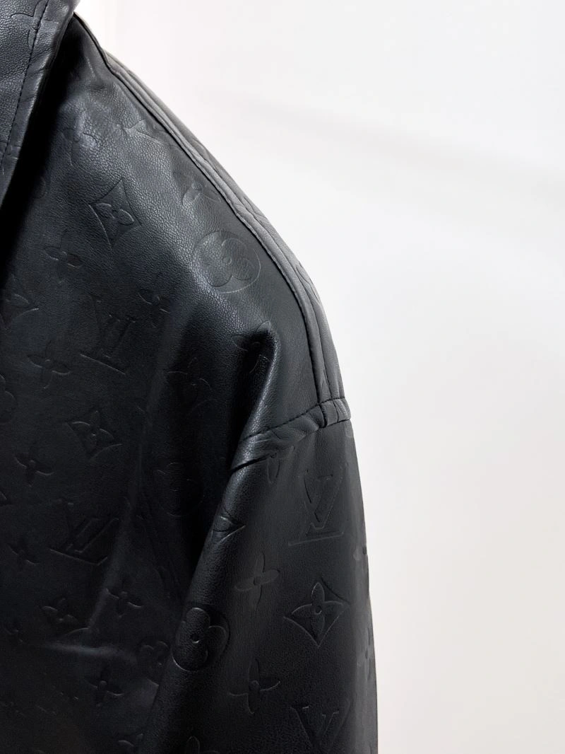 Bold Louis Vuitton Outwear 136491