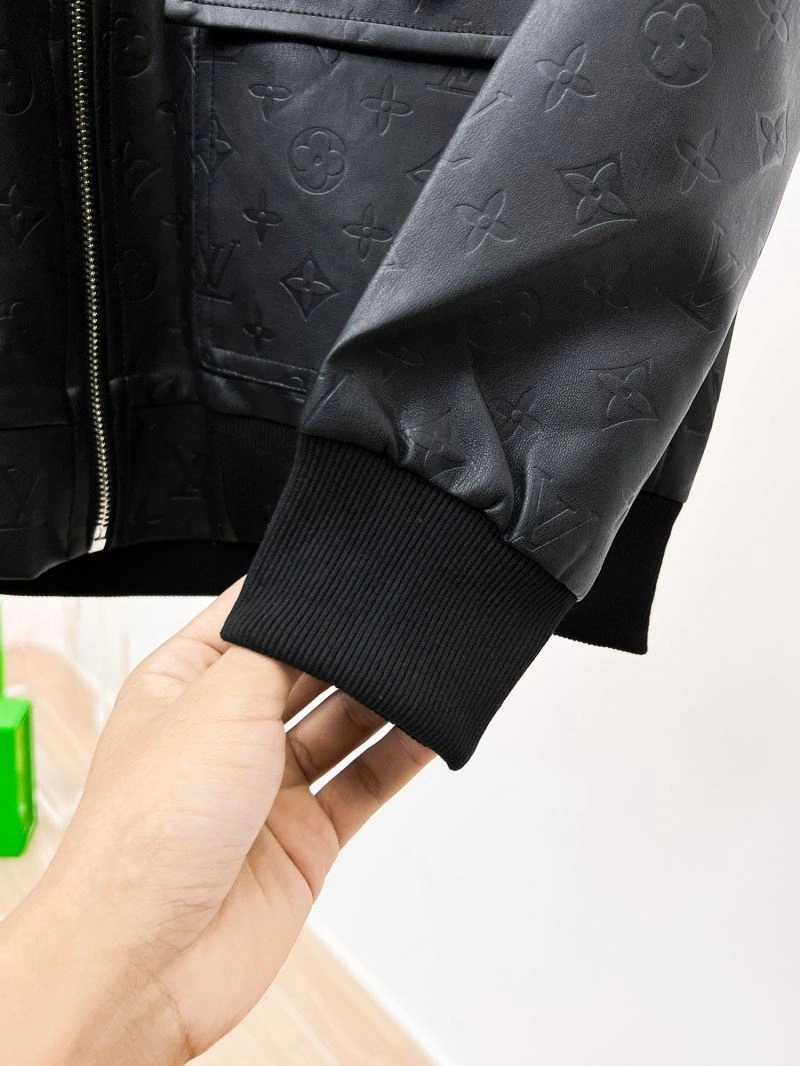 Bold Louis Vuitton Outwear 136491
