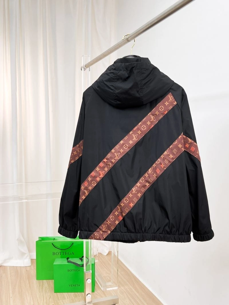 Louis Vuitton Outwear Durable 136494