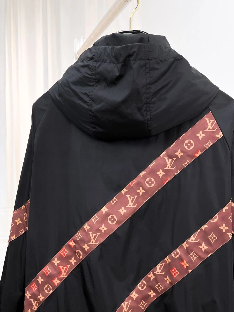 Louis Vuitton Outwear Durable 136494
