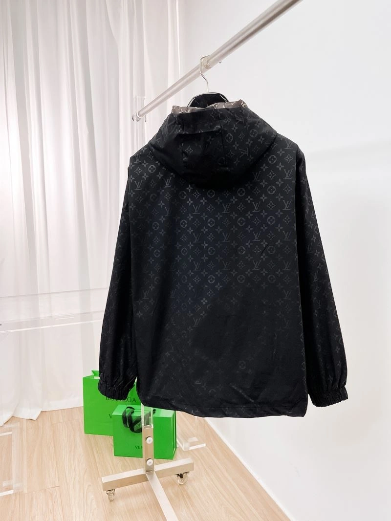 Louis Vuitton Outwear TechFriendly 136493