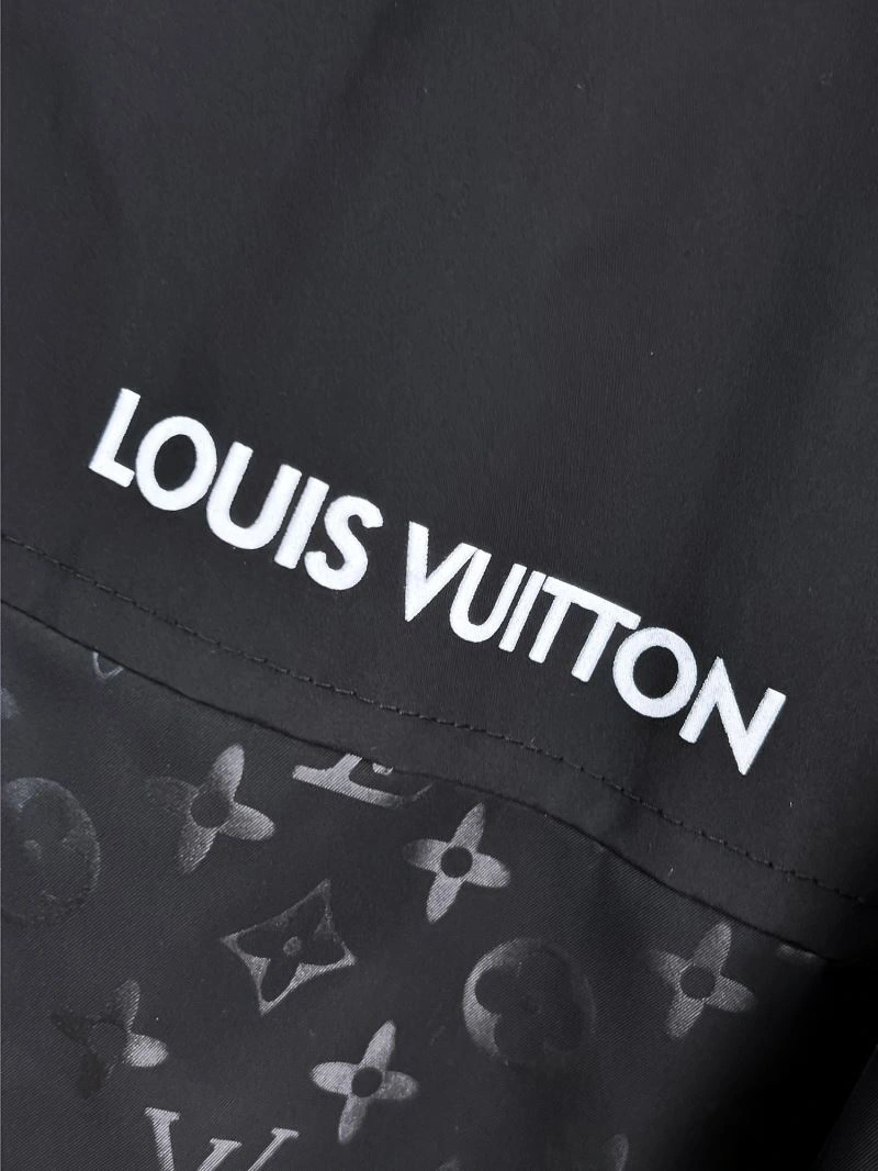 Louis Vuitton Outwear Original 136490