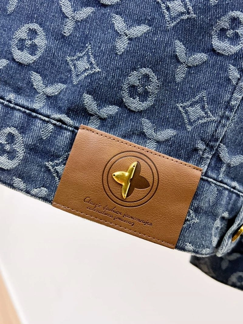 Trendy Louis Vuitton Outwear 136489