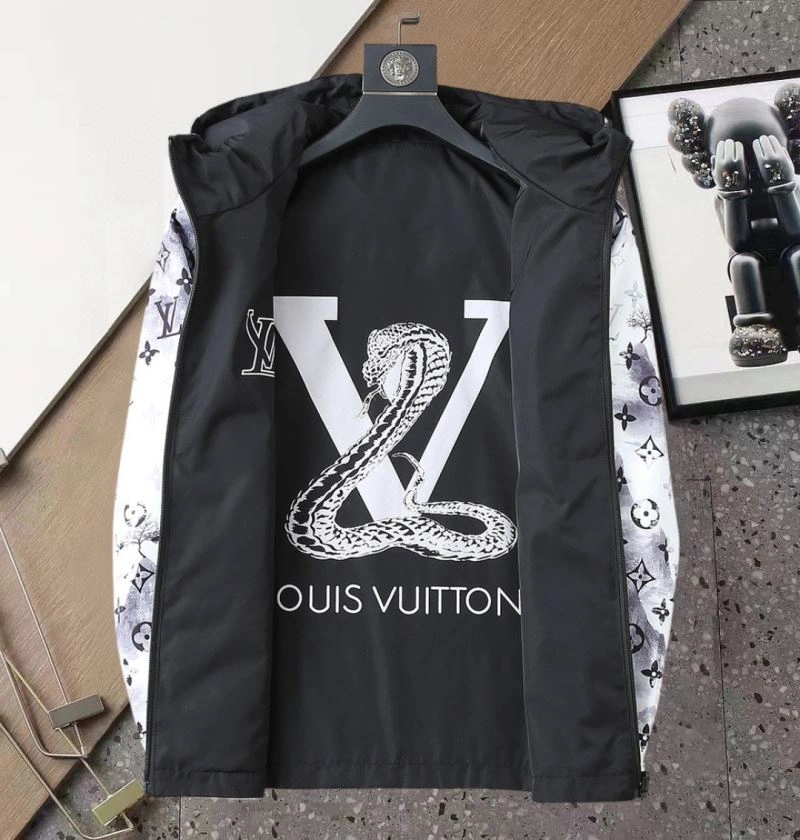 Louis Vuitton Outwear Lightweight 136492