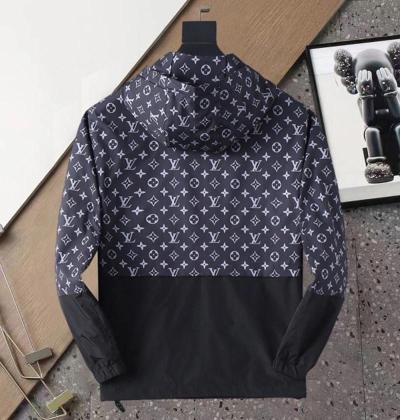 MoistureWicking Louis Vuitton Outwear 136486