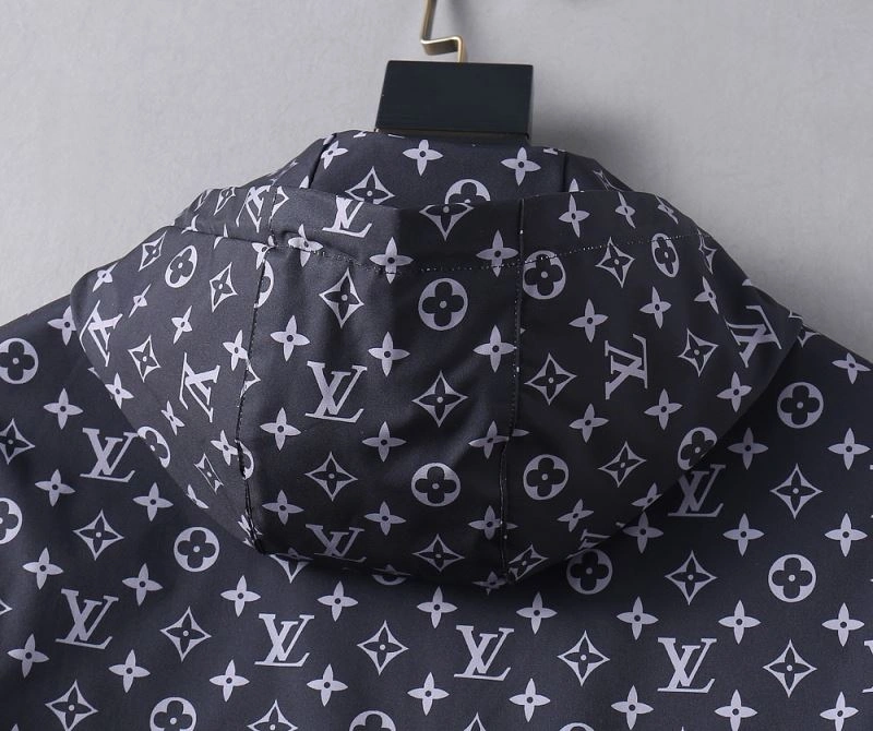 MoistureWicking Louis Vuitton Outwear 136486