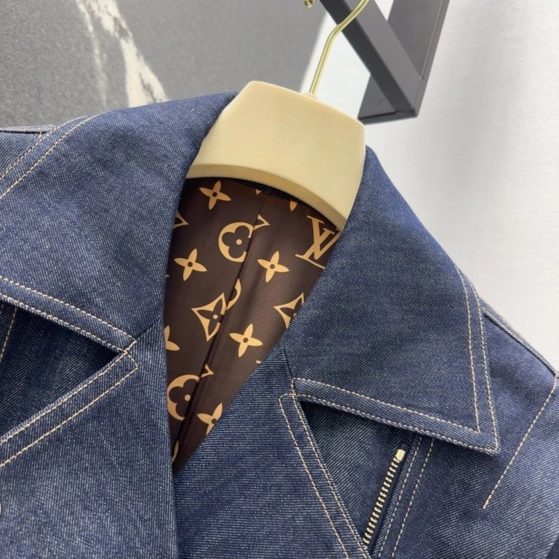 Louis Vuitton Outwear AllSeason 131070