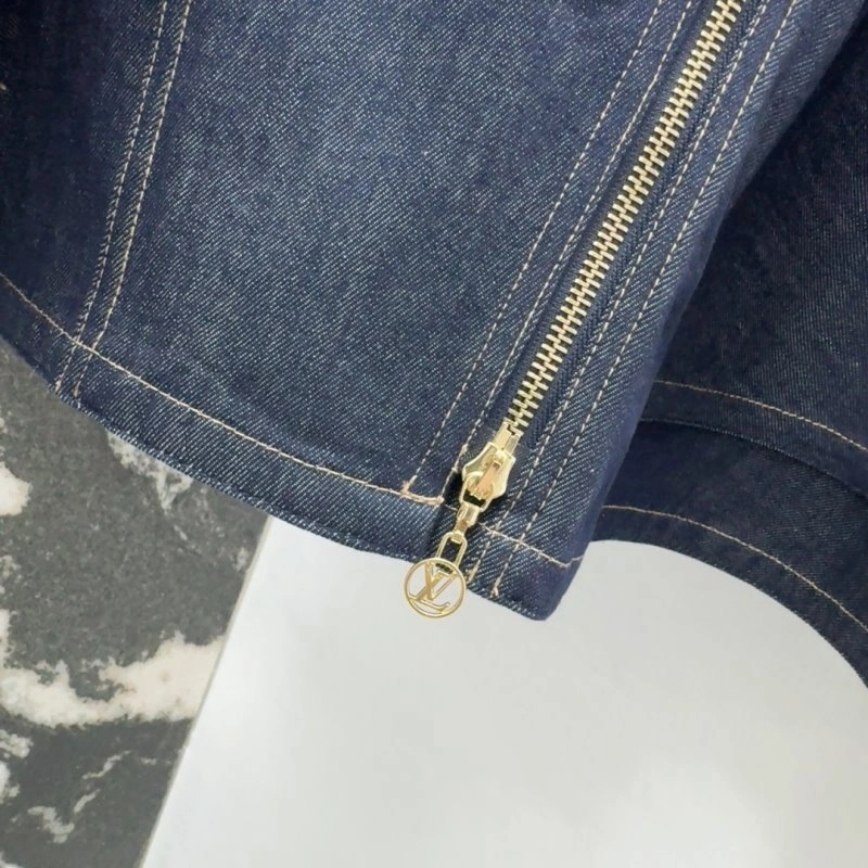 Louis Vuitton Outwear AllSeason 131070