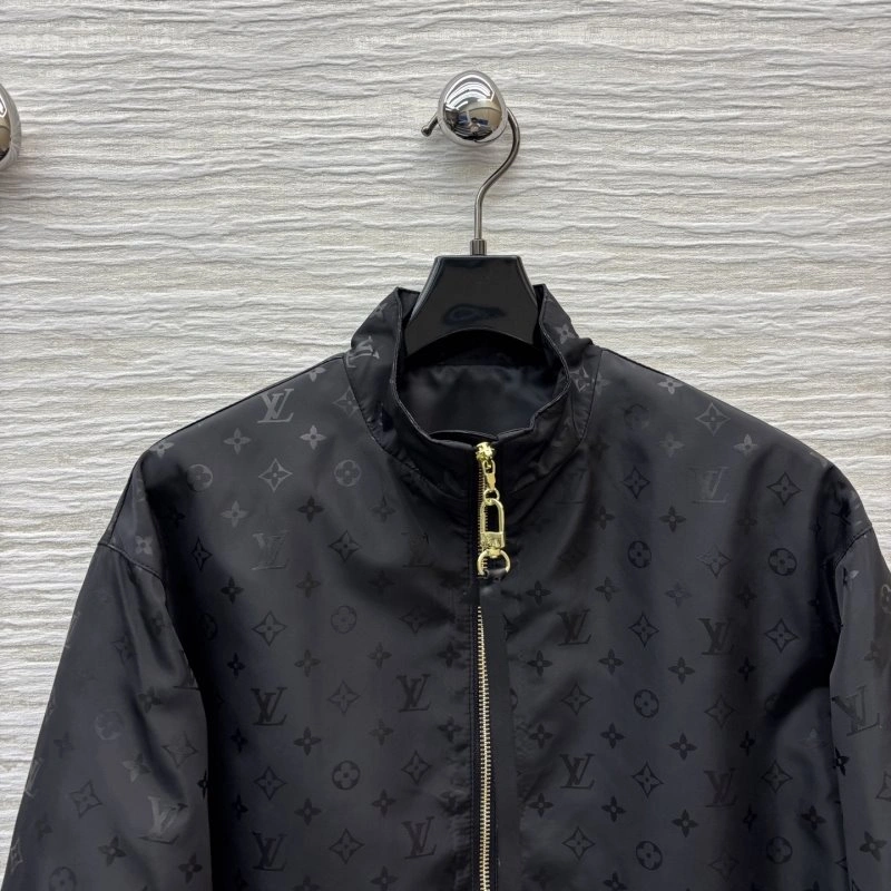 Louis Vuitton Outwear SmartChoice 131085