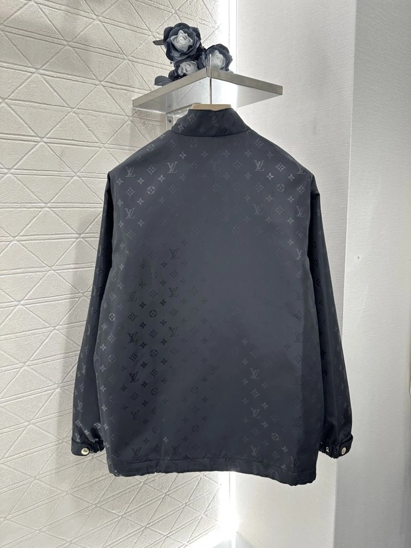 Louis Vuitton Outwear Contemporary 131057