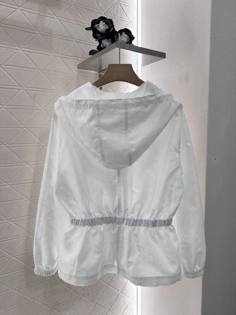 OdorResistant Louis Vuitton Outwear 131059