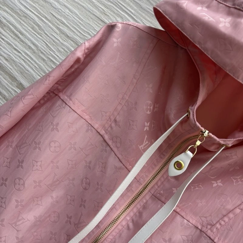Louis Vuitton Outwear Durable 131772
