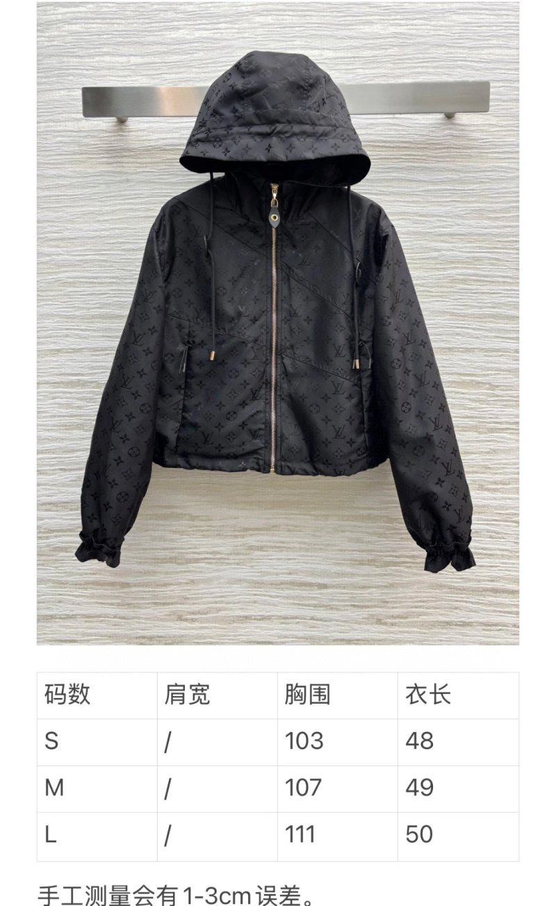 FlexibleFit Louis Vuitton Outwear 131770