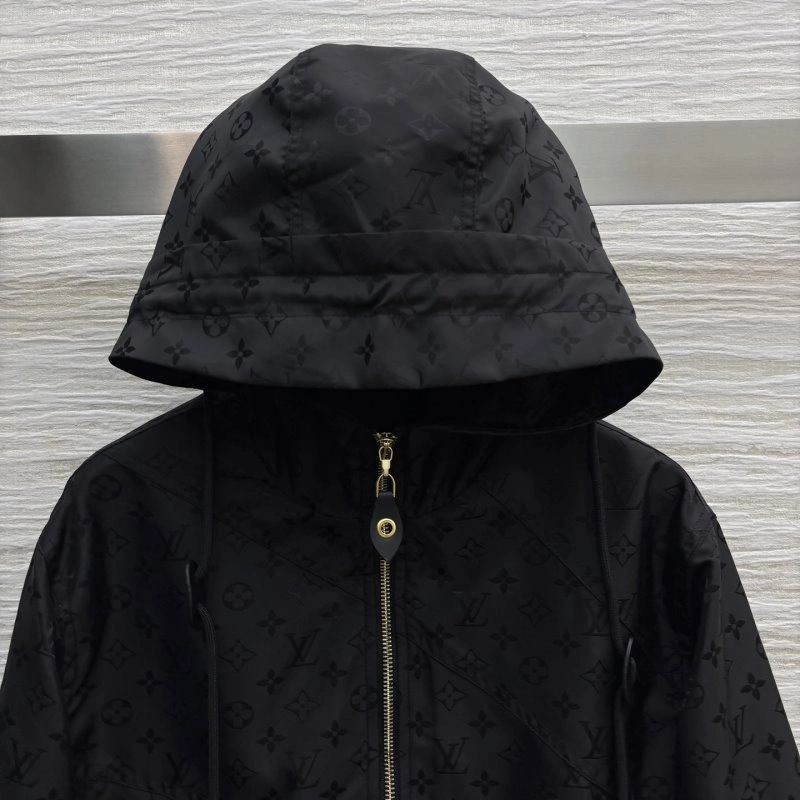 FlexibleFit Louis Vuitton Outwear 131770