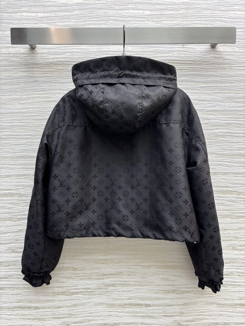 FlexibleFit Louis Vuitton Outwear 131770