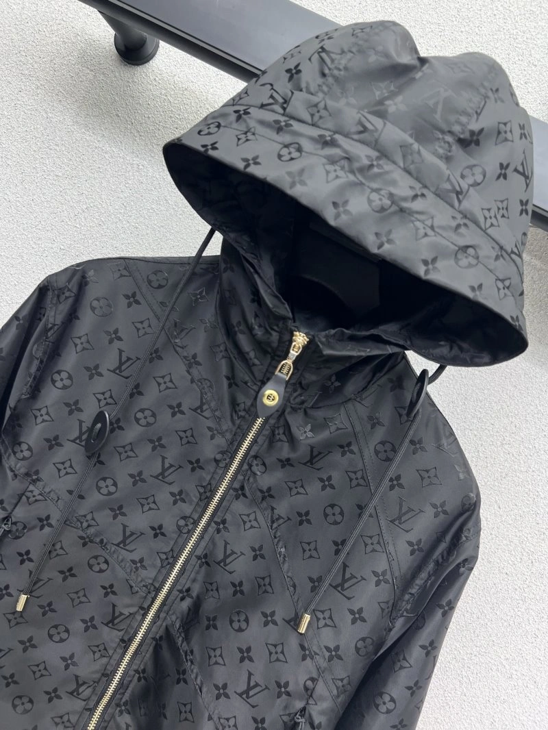 Louis Vuitton Outwear Durable 131774