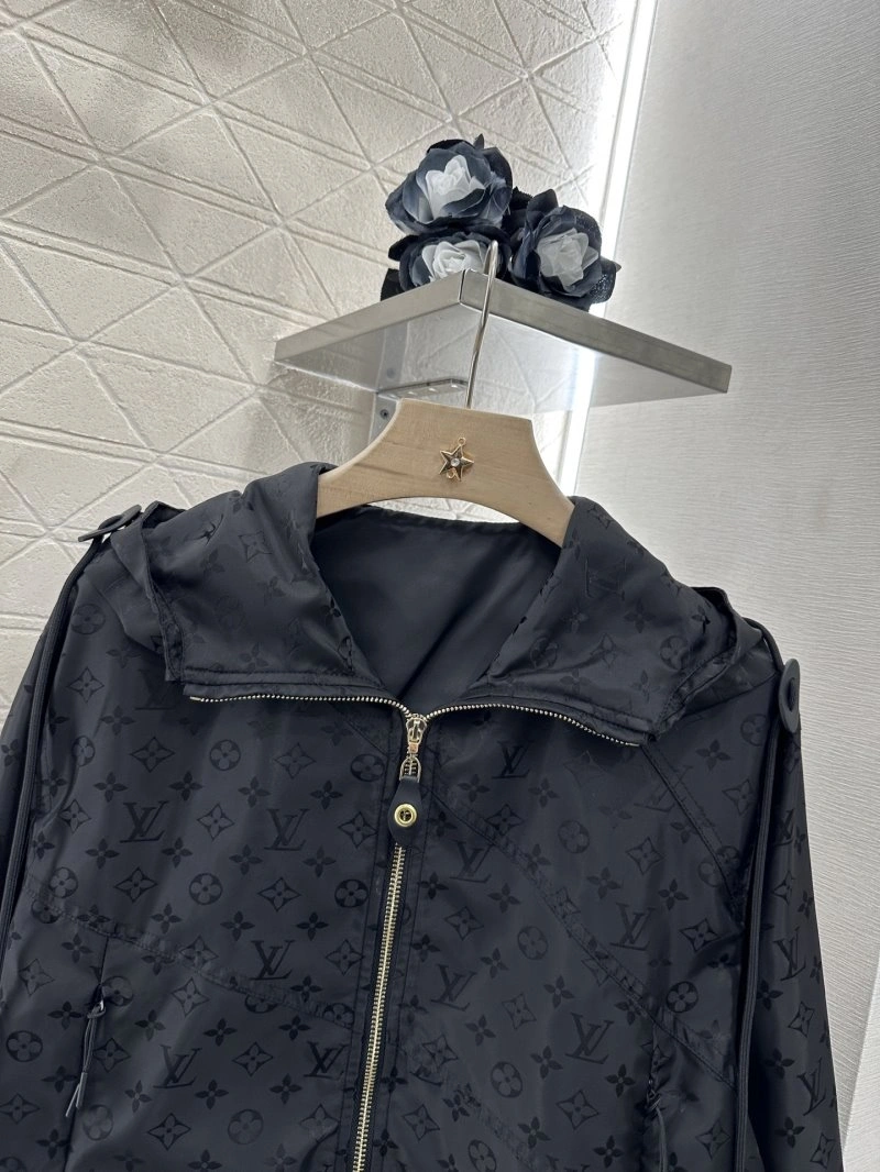 Louis Vuitton Outwear Thermal 131769