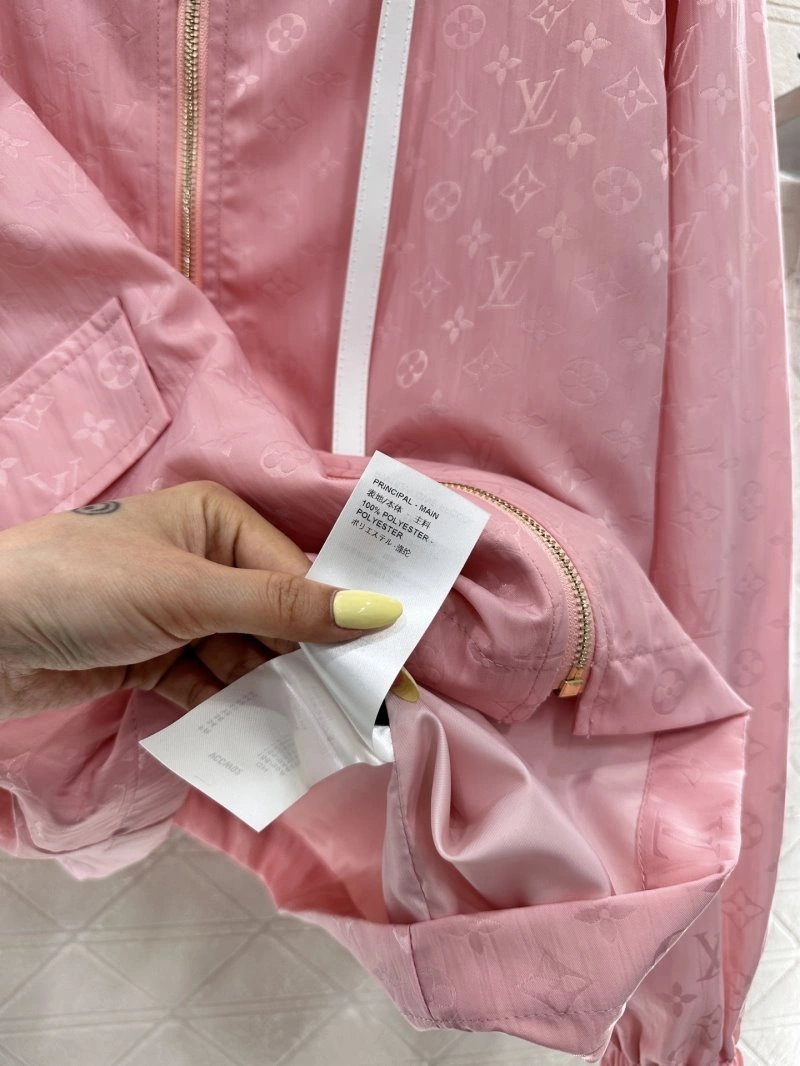 FreshLook Louis Vuitton Outwear 131768