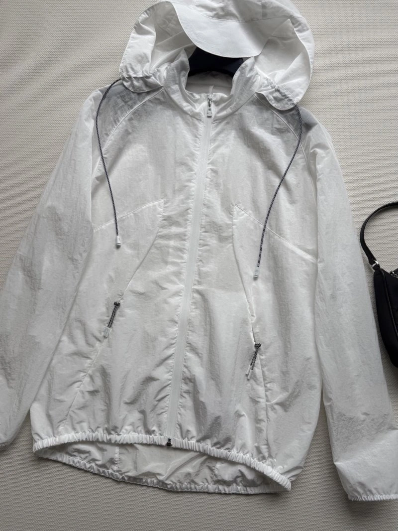 Trendy Louis Vuitton Outwear 131750