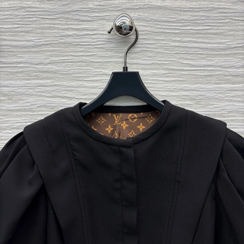Louis Vuitton Outwear FlexibleFit 131748