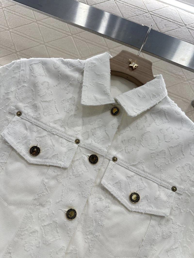 Lightweight Louis Vuitton Outwear 131760