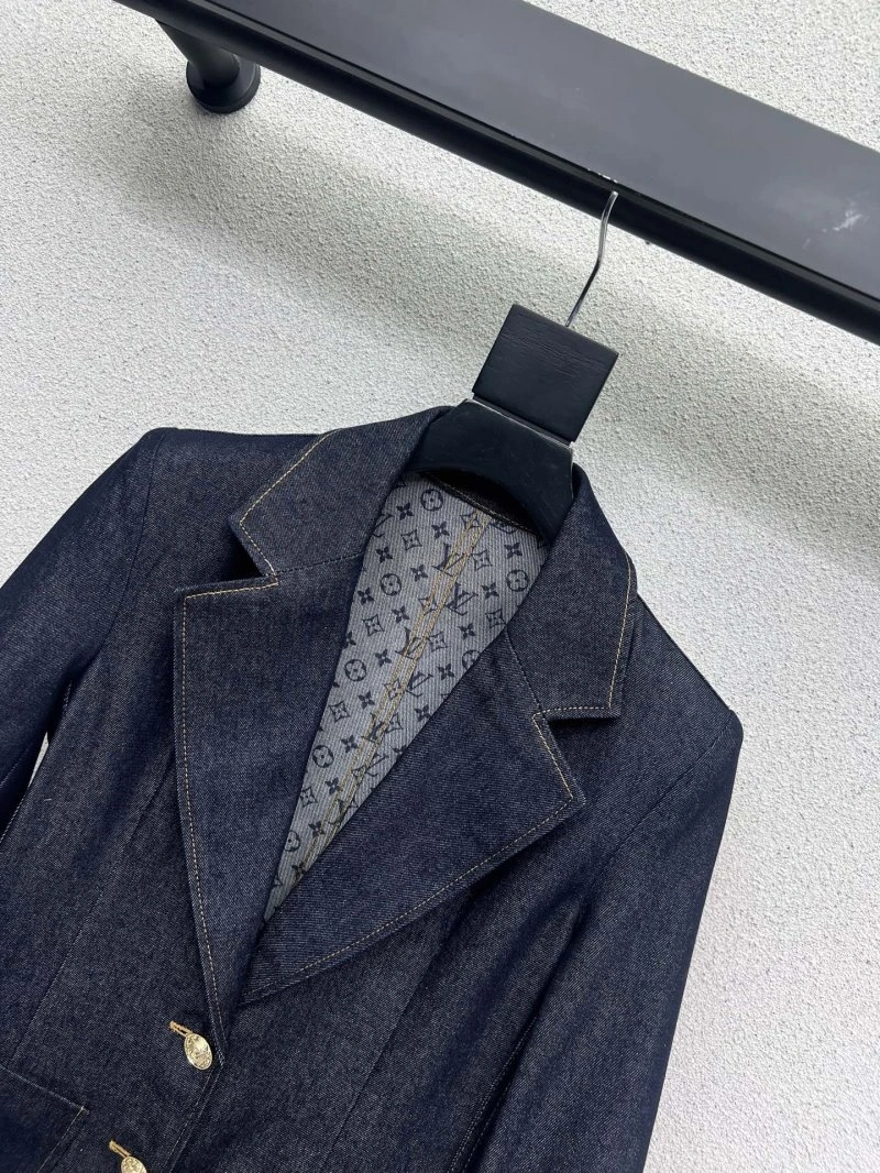 Lightweight Louis Vuitton Outwear 131749