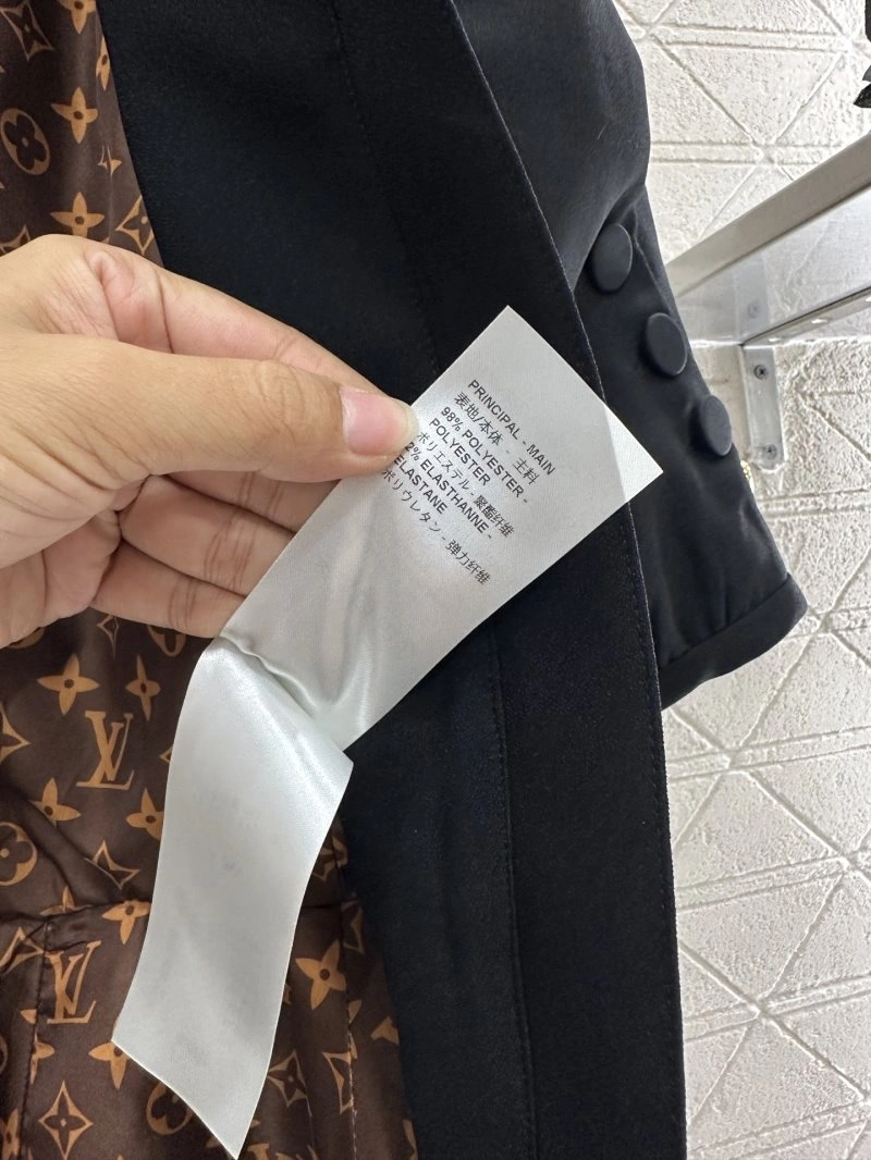 Louis Vuitton Outwear Thermal 131759