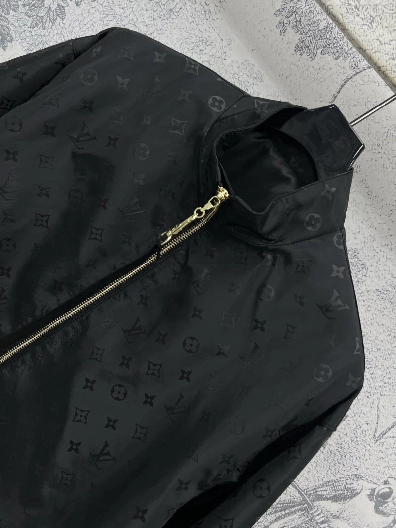 EasyCare Louis Vuitton Outwear 130730