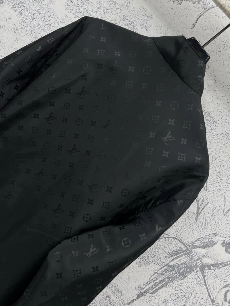 EasyCare Louis Vuitton Outwear 130730