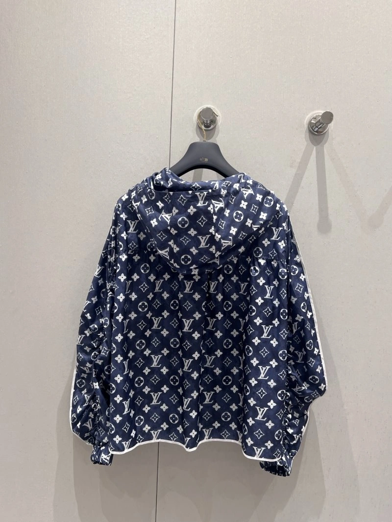 Louis Vuitton Outwear Breathable 130750