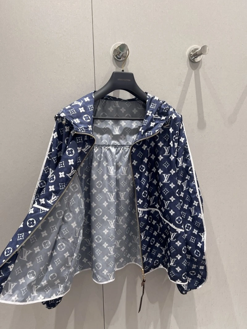 Louis Vuitton Outwear Breathable 130750