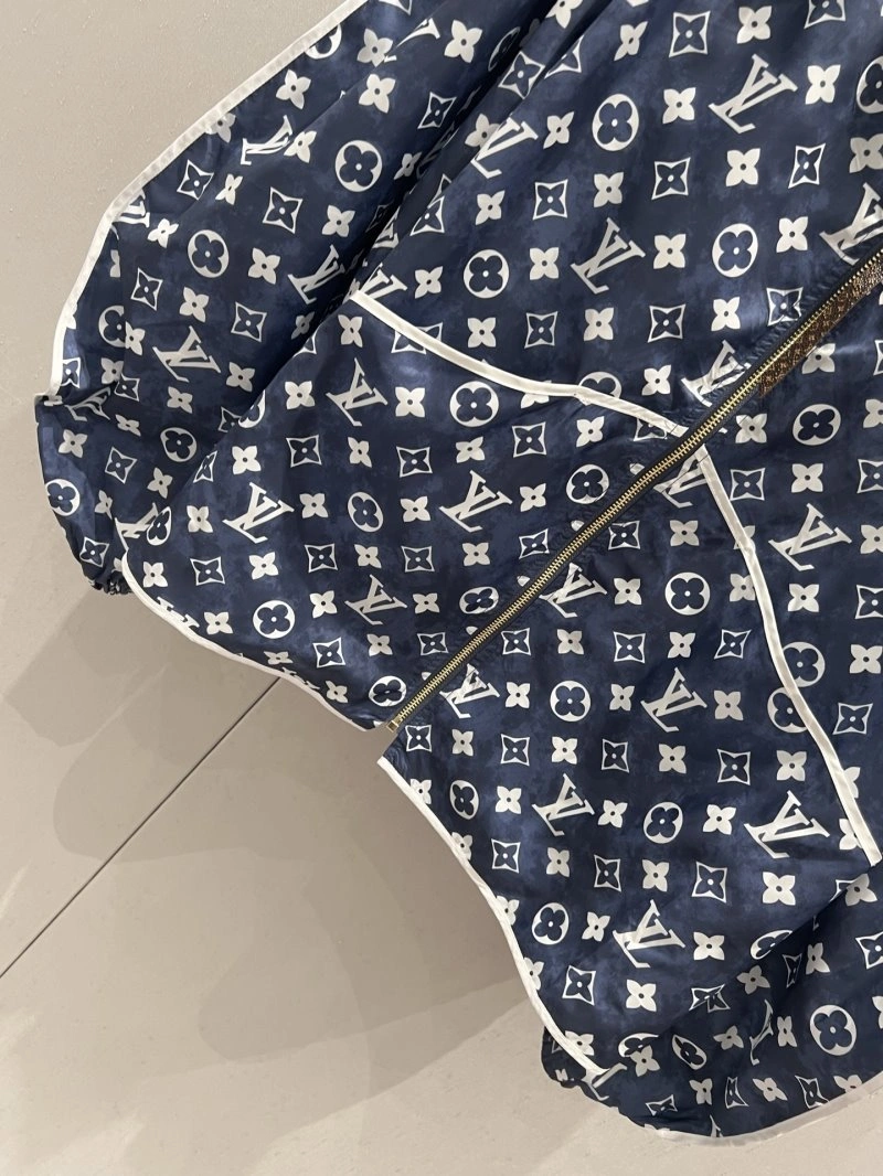 Louis Vuitton Outwear Breathable 130750