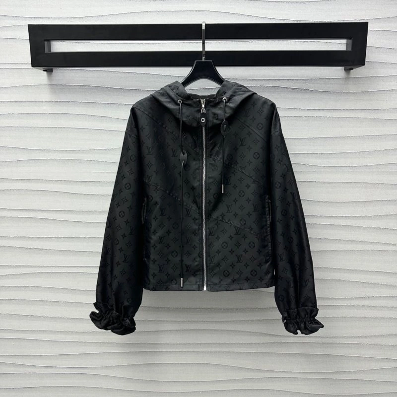 Louis Vuitton Outwear Resilient 130738