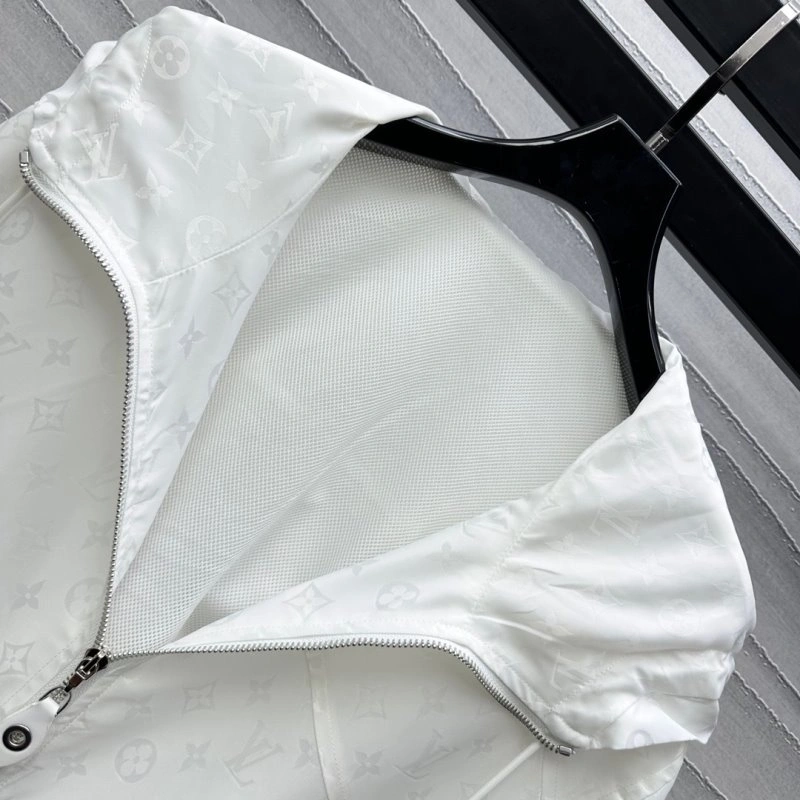 Thermal Louis Vuitton Outwear 130740