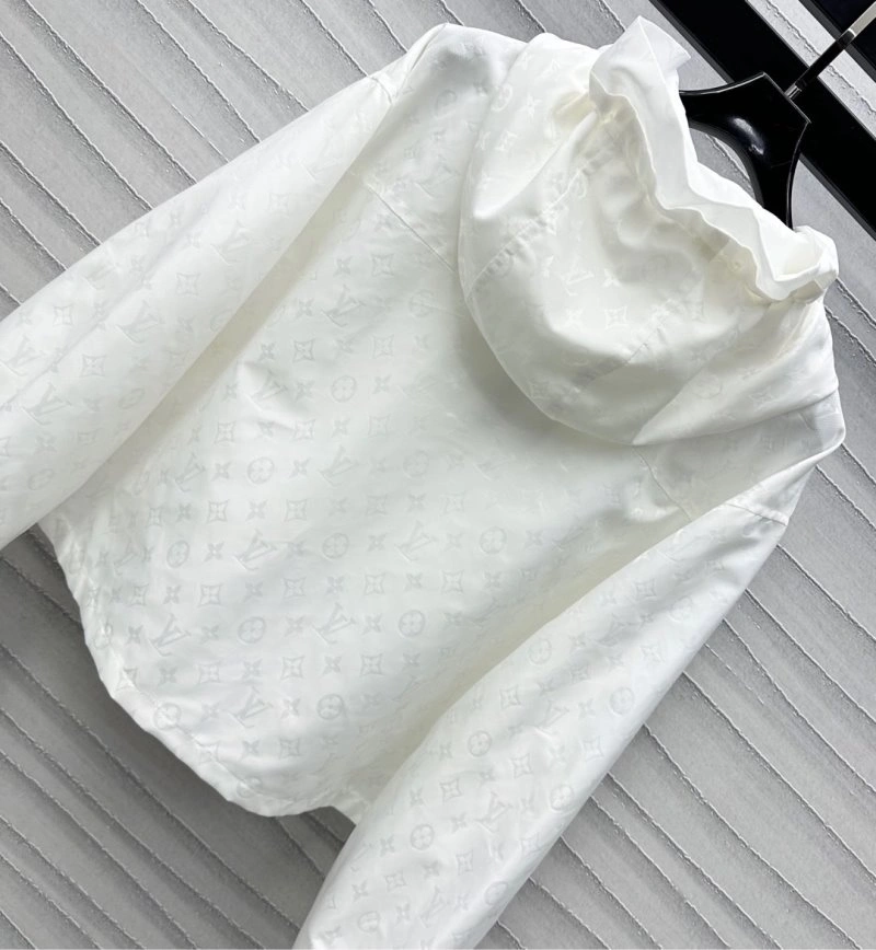 Thermal Louis Vuitton Outwear 130740