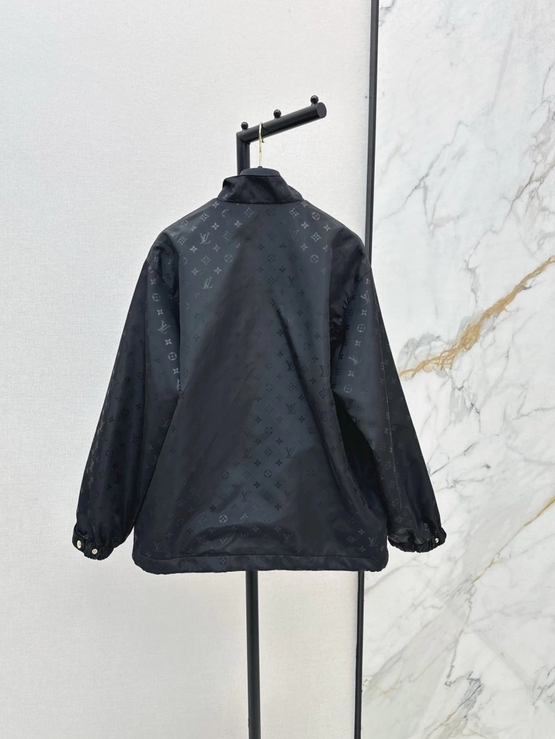 WaterResistant Louis Vuitton Outwear 130744