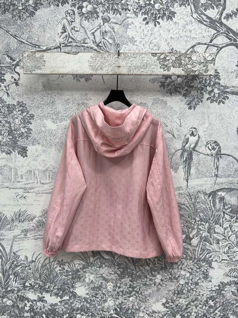 Stretchable Louis Vuitton Outwear 130737