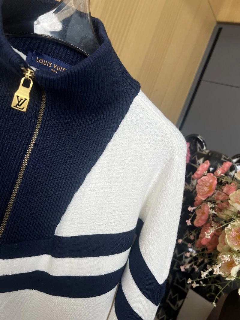 Soft Louis Vuitton Outwear 130732