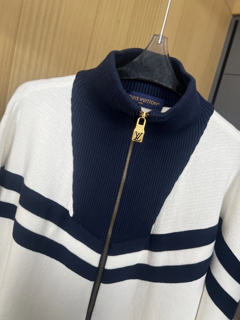 Soft Louis Vuitton Outwear 130732