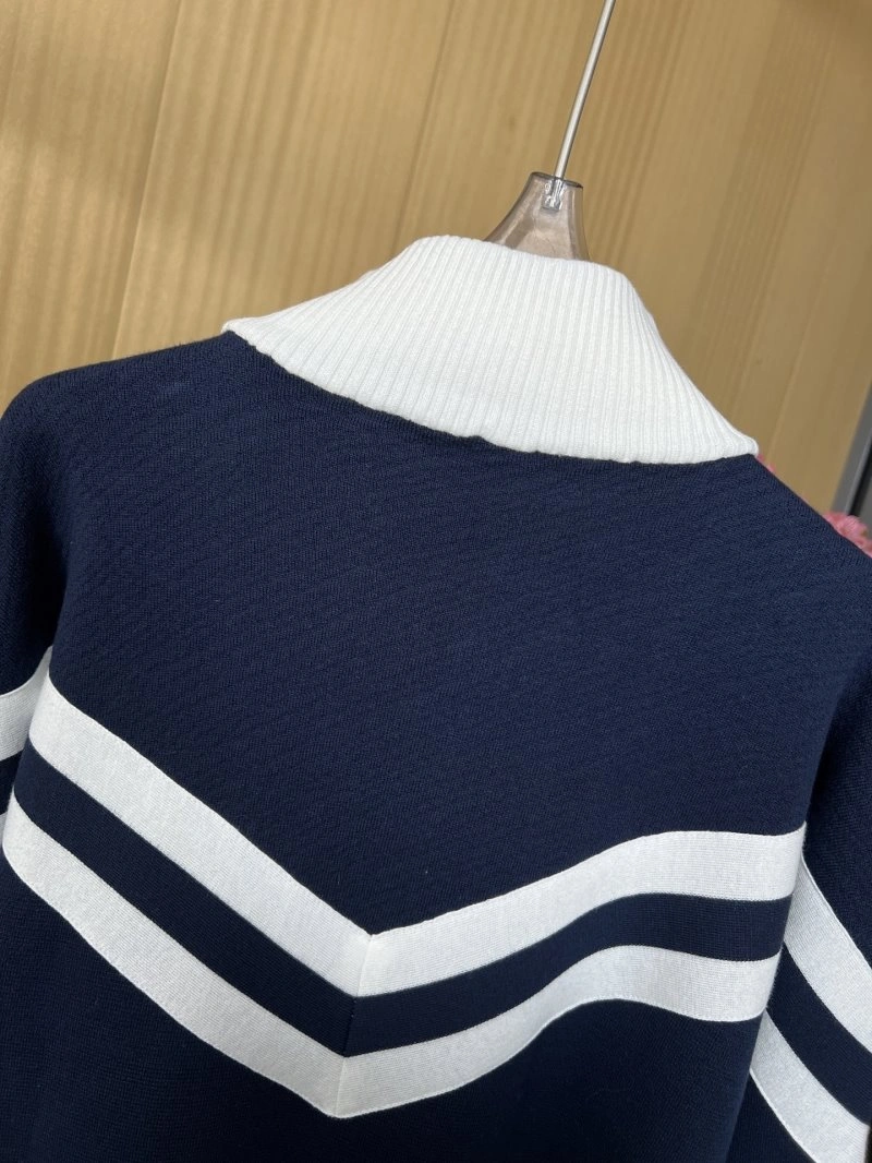 Vibrant Louis Vuitton Outwear 130742