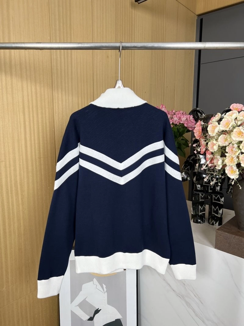 Vibrant Louis Vuitton Outwear 130742